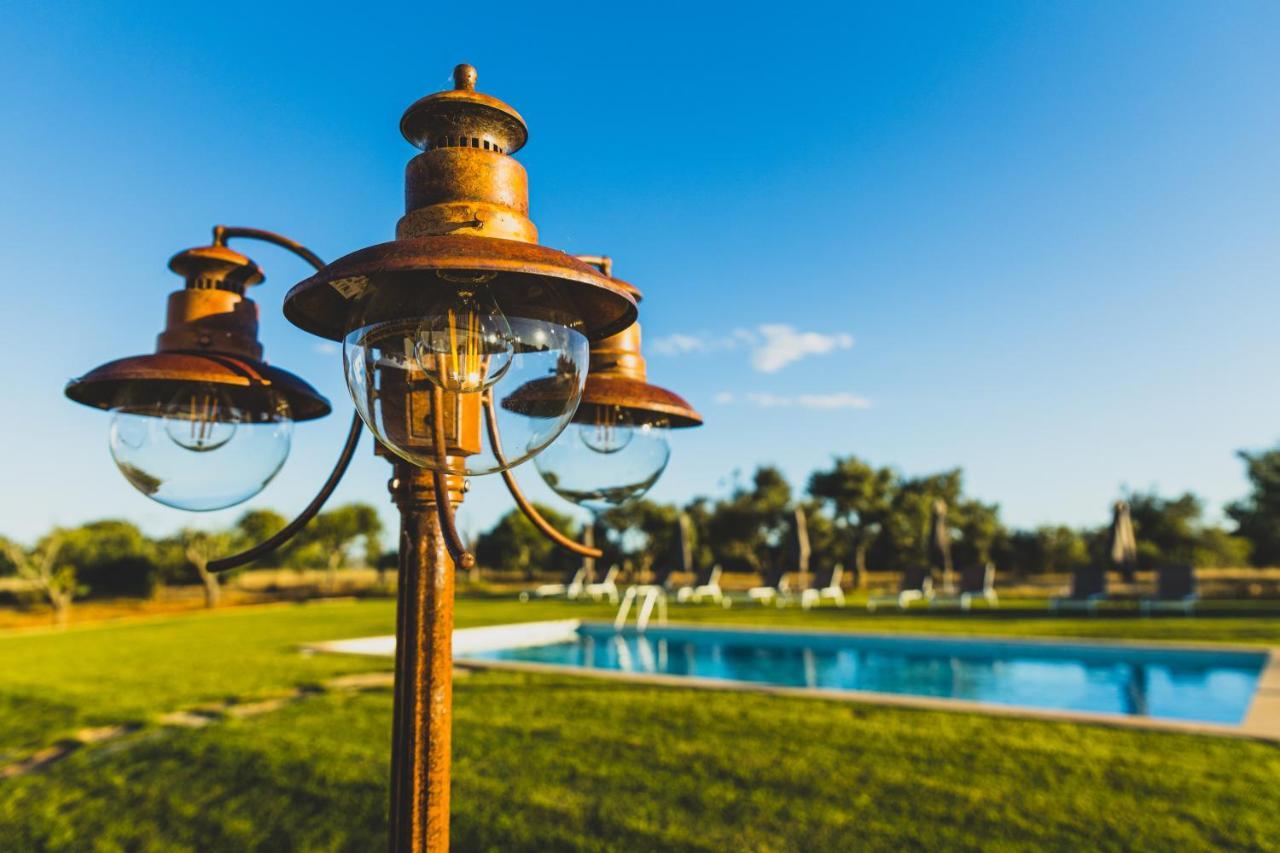 With Pool & Garden
