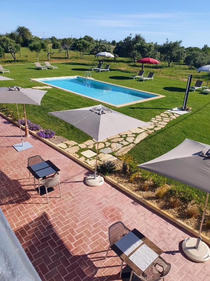 Couette-café With Pool & Garden